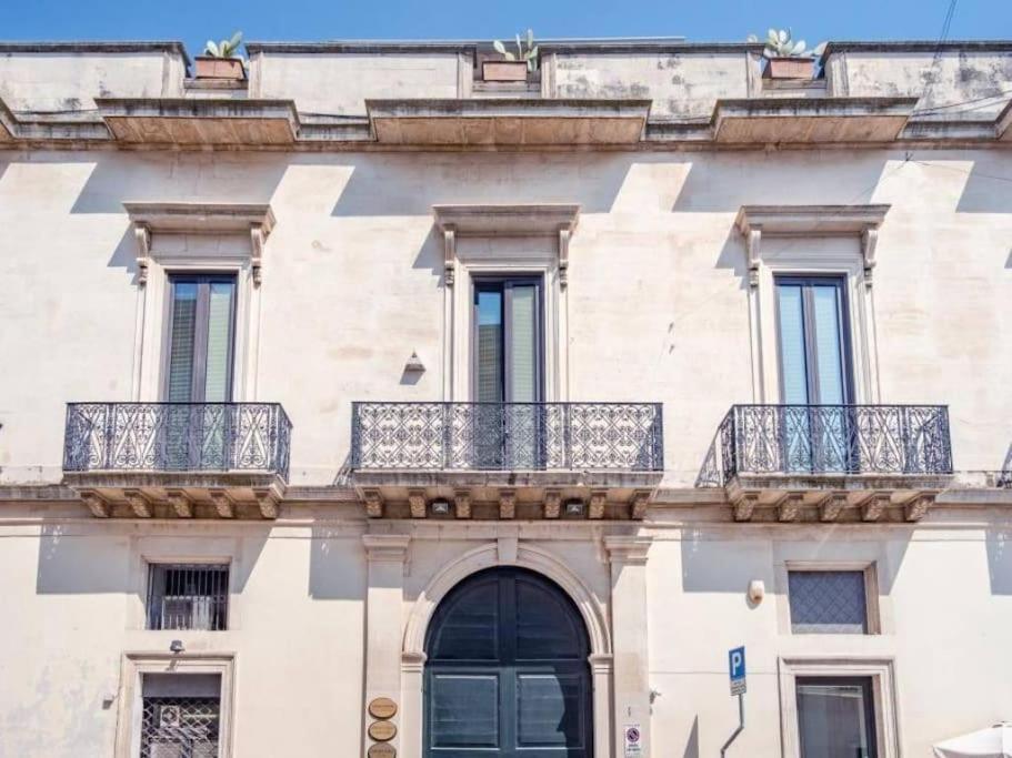 Casa Vacanze De Mari Лече Екстериор снимка