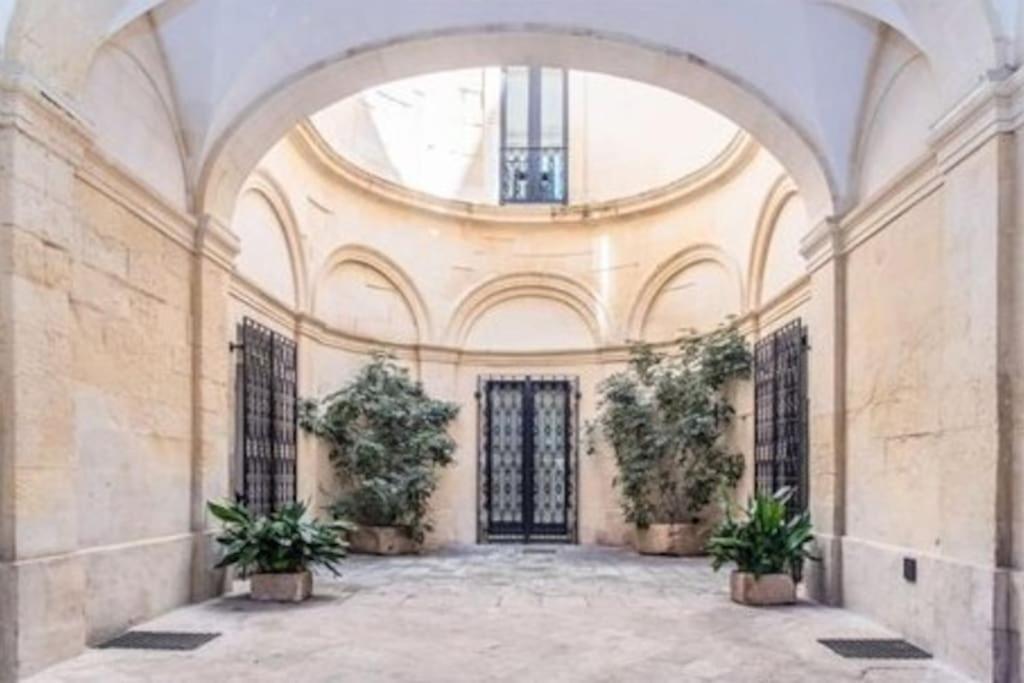Casa Vacanze De Mari Лече Екстериор снимка